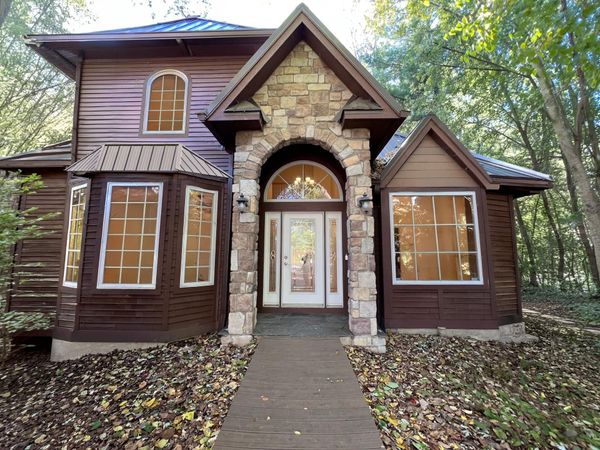 5650 Lily Lane, Sawyer, MI 49125