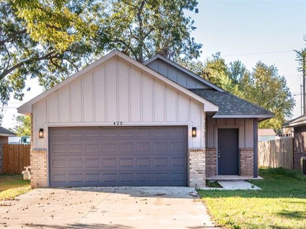 422 Grove Street, Perry, OK 73077