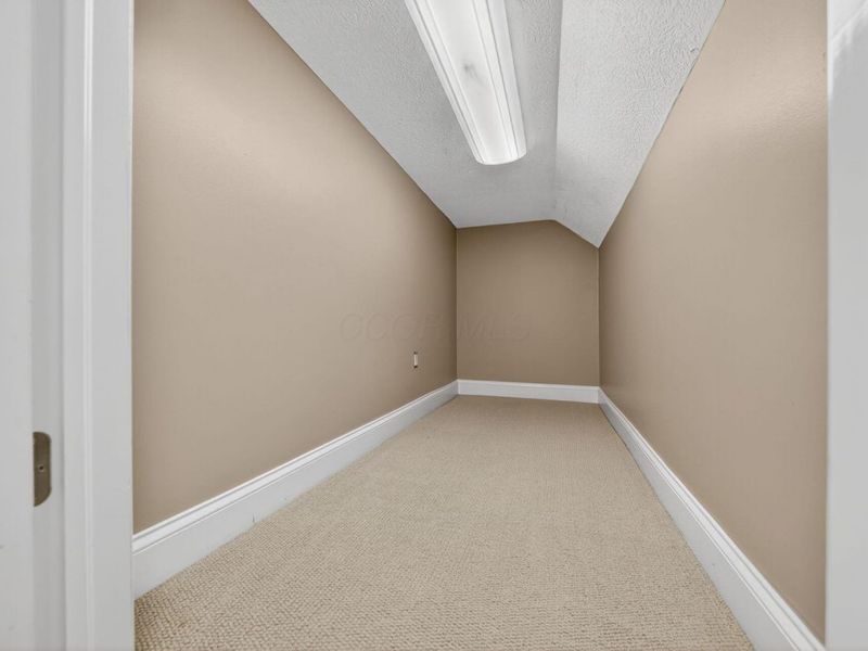 302 Zander Lane, Columbus, OH 43230 Photo 35