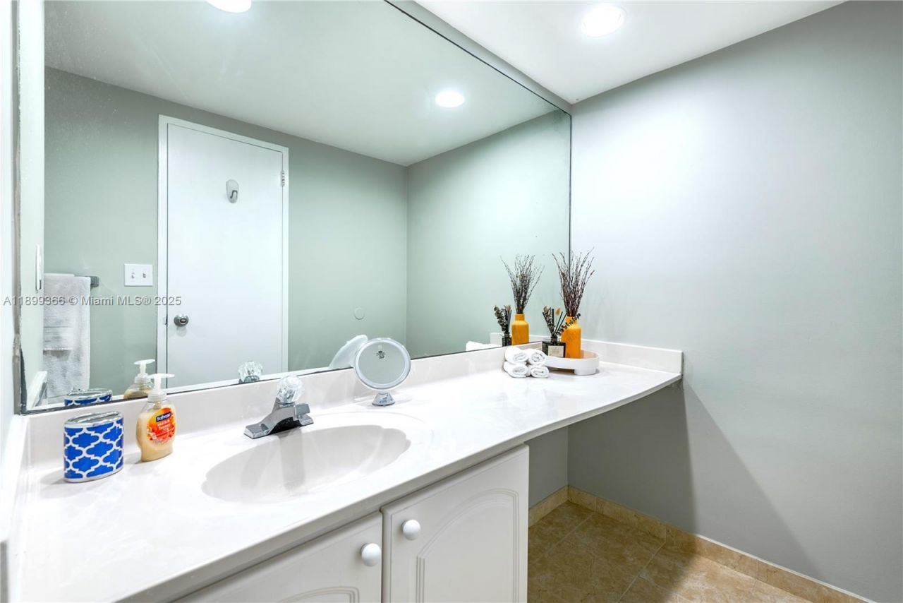 4001 S Ocean Dr, Unit 12K, Hollywood, FL 33019 Photo