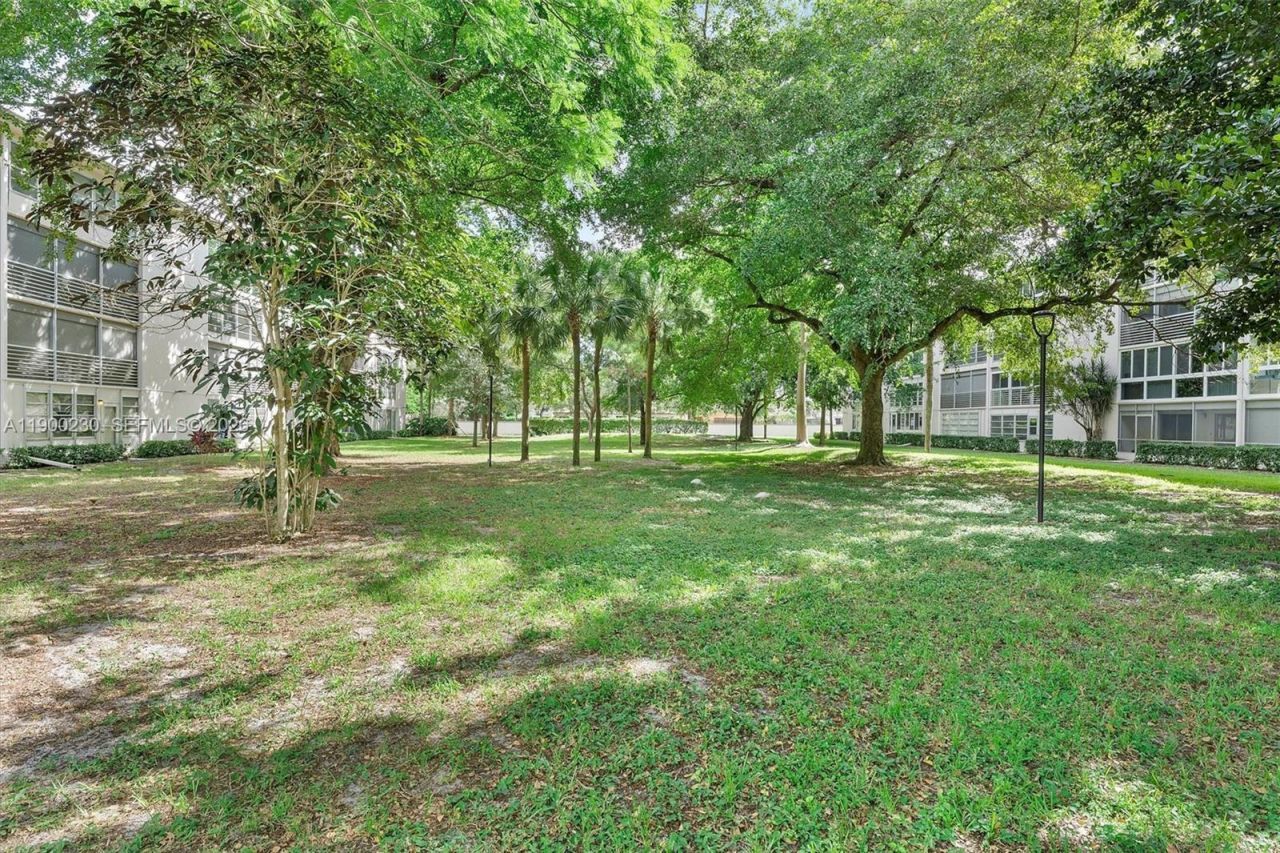 2004 Granada Dr, Unit H1, Coconut Creek, FL 33066 Photo