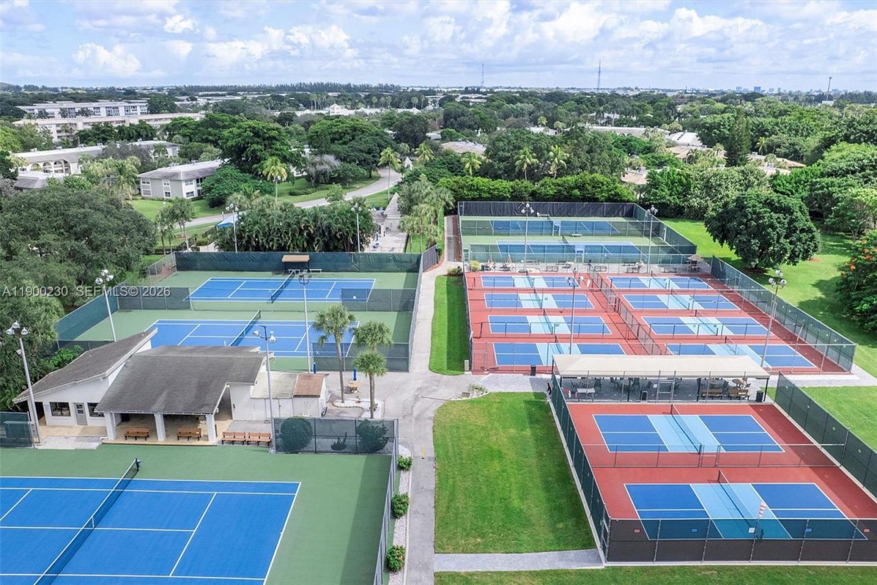 2004 Granada Dr, Unit H1, Coconut Creek, FL 33066 Photo