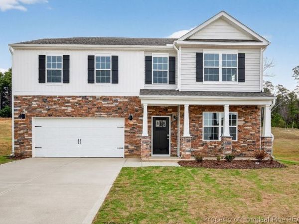 1043 Misty Creek Drive, Aberdeen, NC 28315