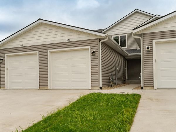 1073 Century Village Lane NE, Rochester, MN 55906