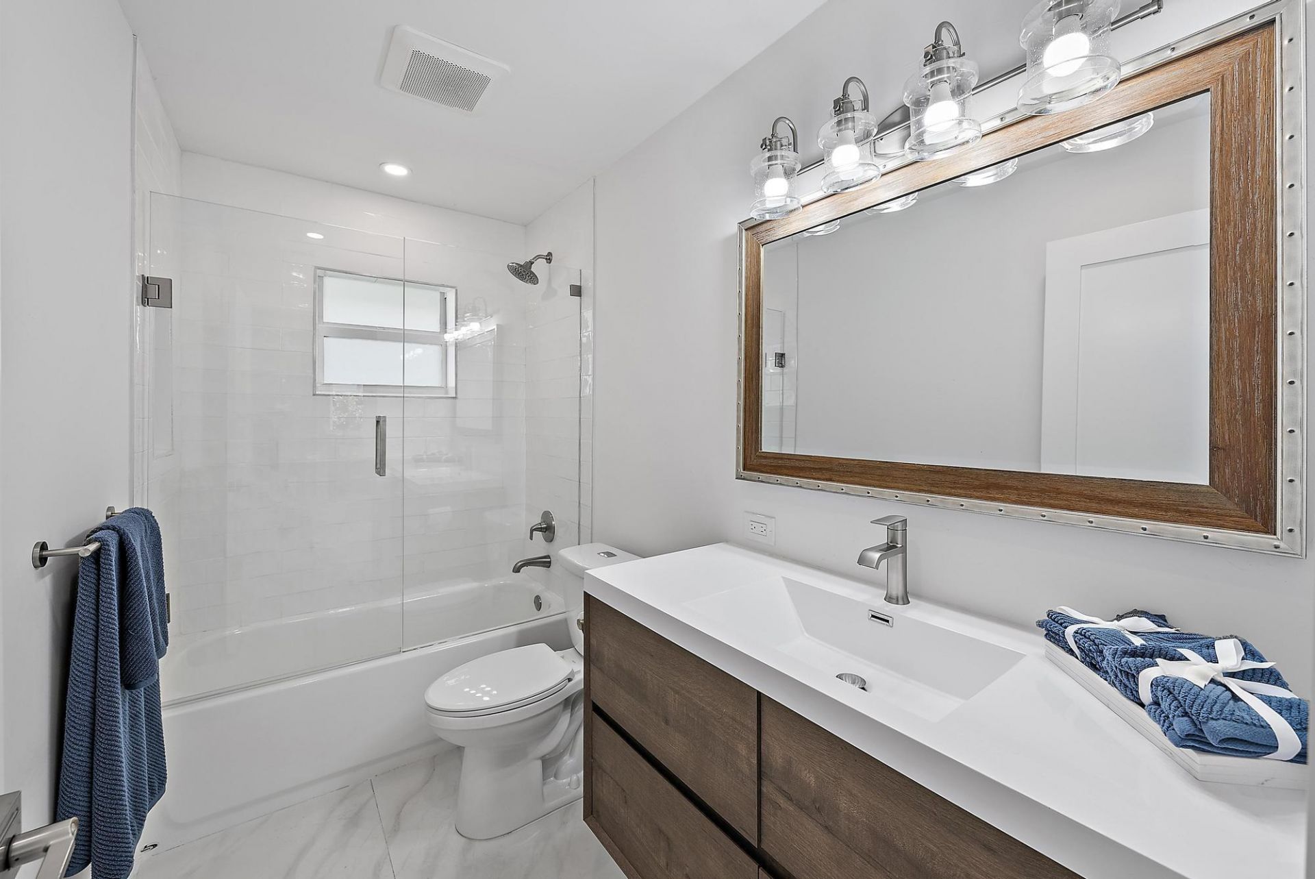 9524 SE Cove Point Street, Jupiter, FL 33469 Photo