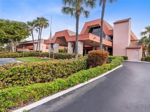 3090 Holiday Springs Blvd, Unit 306, Margate, FL 33063