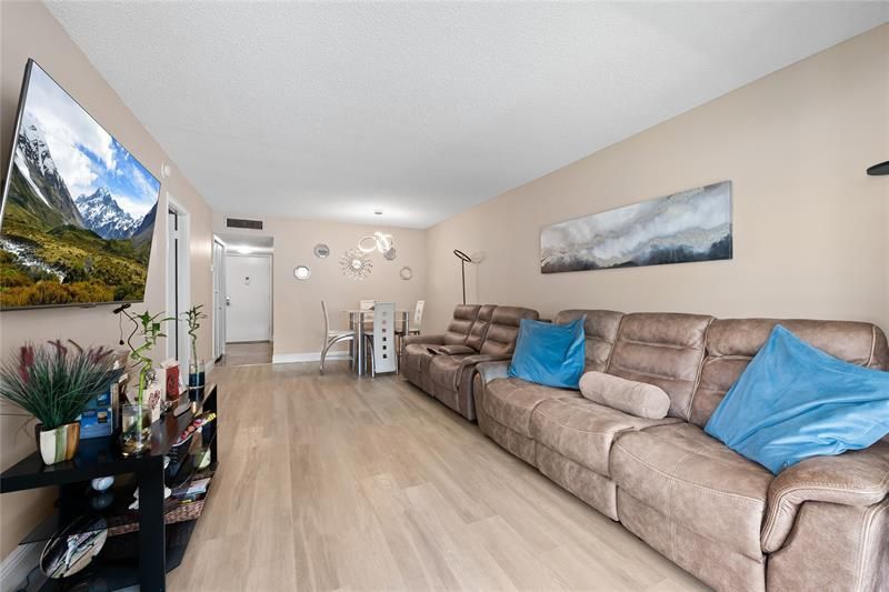 3090 Holiday Springs Boulevard, Unit 306, Margate, FL 33063 Photo