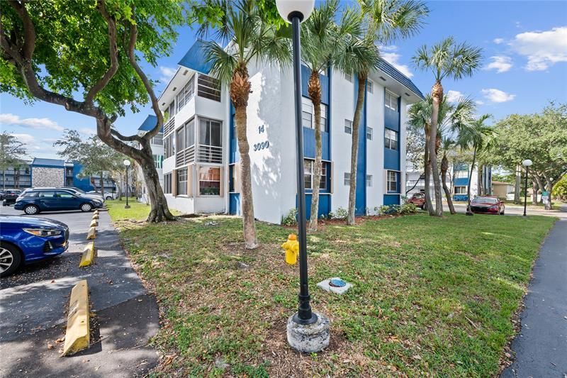 3090 Holiday Springs Boulevard, Unit 306, Margate, FL 33063 Photo