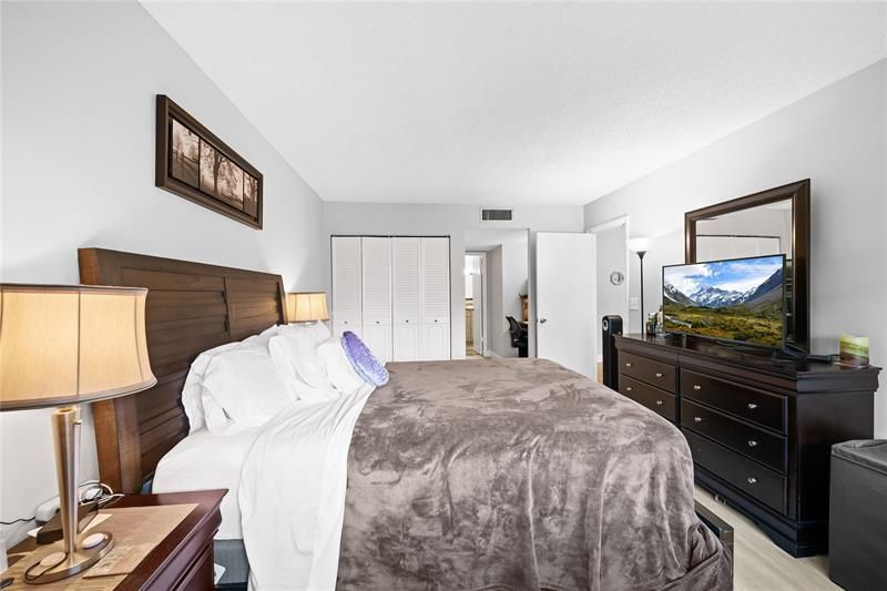 3090 Holiday Springs Boulevard, Unit 306, Margate, FL 33063 Photo