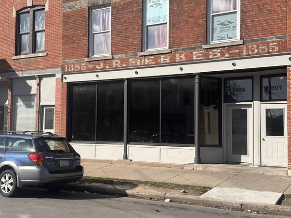 1385 Jackson Street, Dubuque, IA 52001