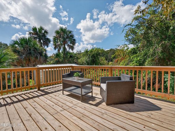 323 N 8TH Street, Fernandina Beach, FL 32034