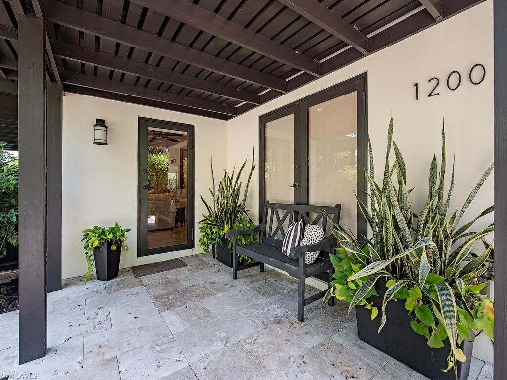 1200 9th Ave N, Naples, FL 34102 Photo