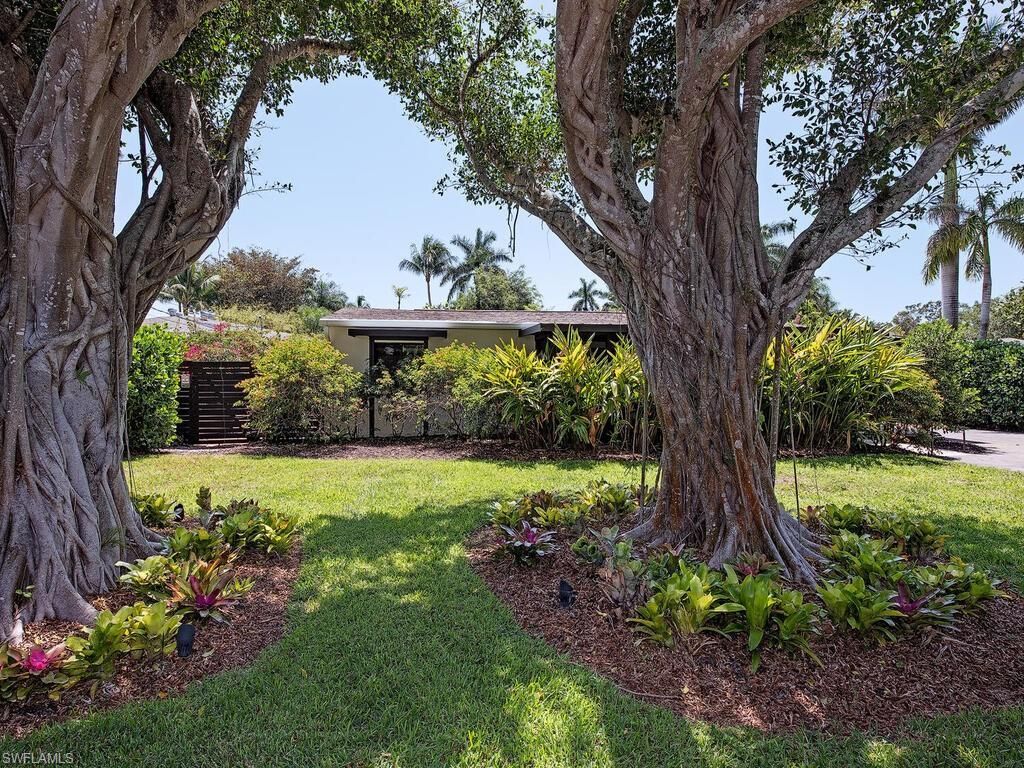 1200 9th Ave N, Naples, FL 34102 Photo