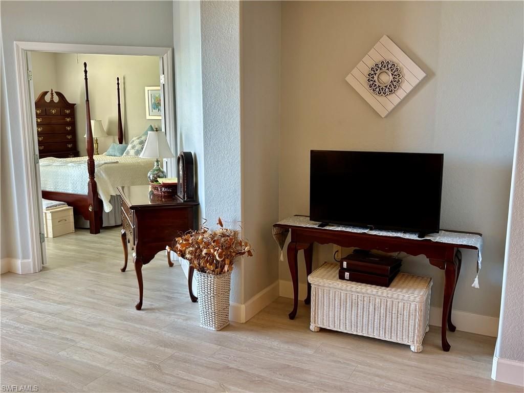 20011 Sanibel View Cir, Unit 203, Fort Myers, FL 33908 Photo