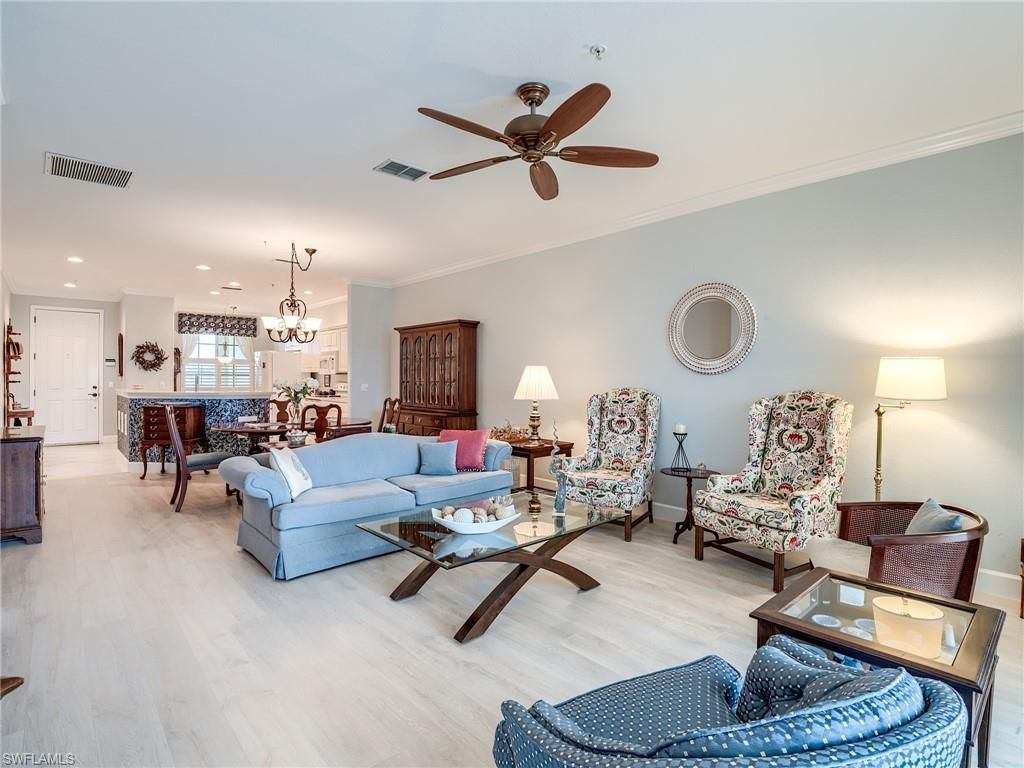 20011 Sanibel View Cir, Unit 203, Fort Myers, FL 33908 Photo