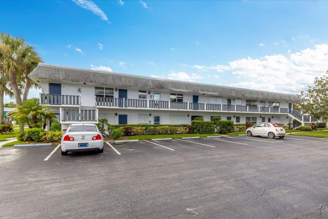 2929 SE Ocean Boulevard, Unit 130-9, Stuart, FL 34996 Photo