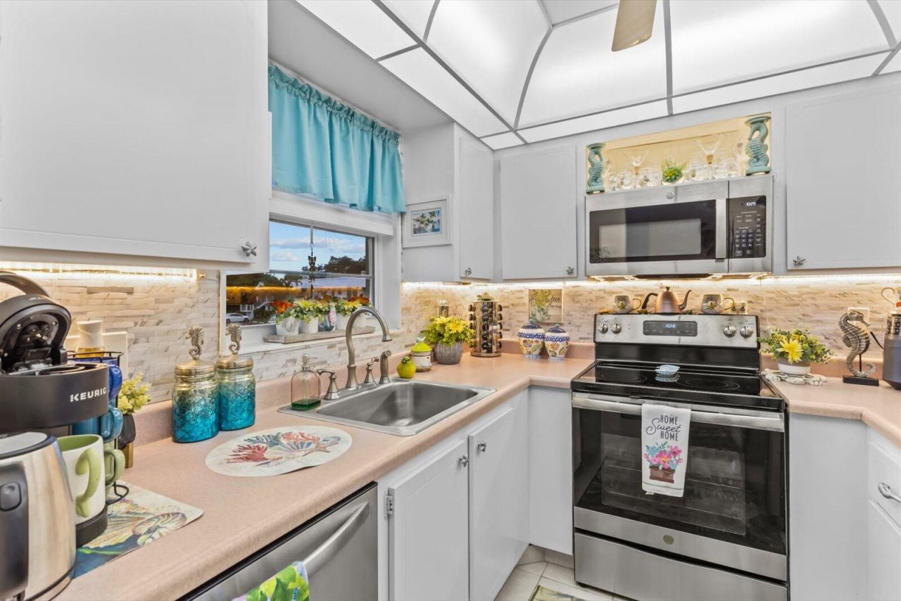 2929 SE Ocean Boulevard, Unit 130-9, Stuart, FL 34996 Photo