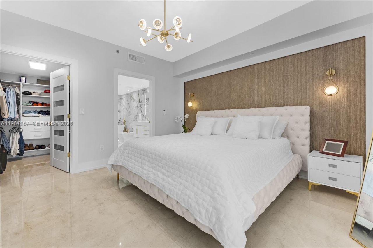 495 Brickell Ave, Unit 3802, Miami, FL 33131 Photo