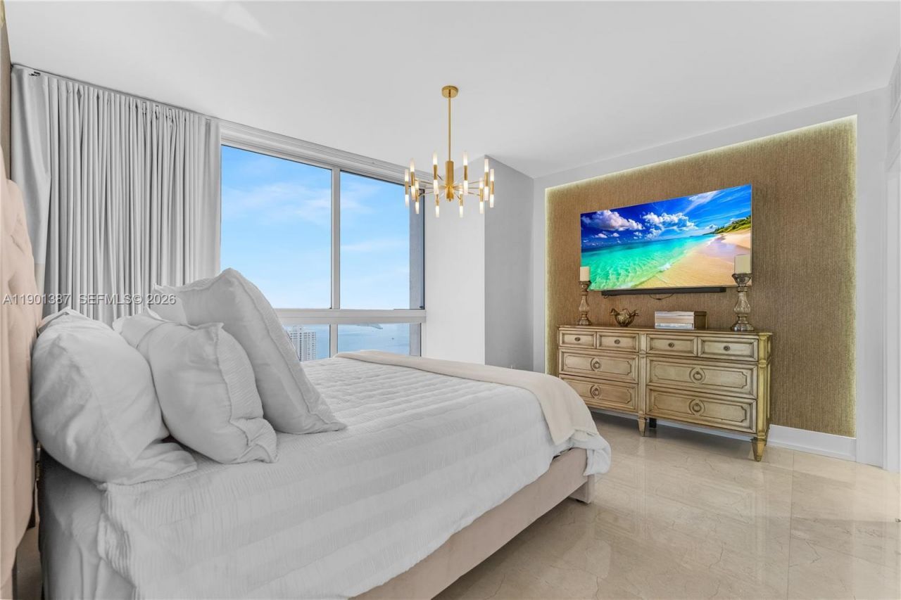 495 Brickell Ave, Unit 3802, Miami, FL 33131 Photo