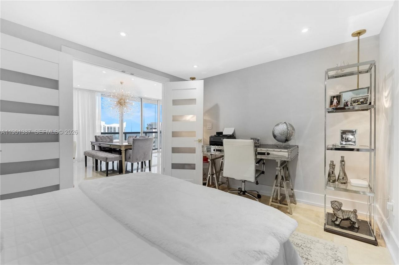 495 Brickell Ave, Unit 3802, Miami, FL 33131 Photo