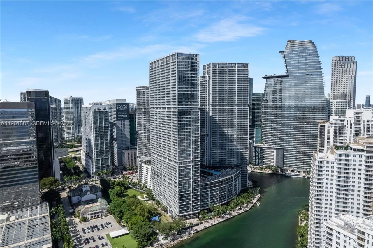 495 Brickell Ave, Unit 3802, Miami, FL 33131 Photo