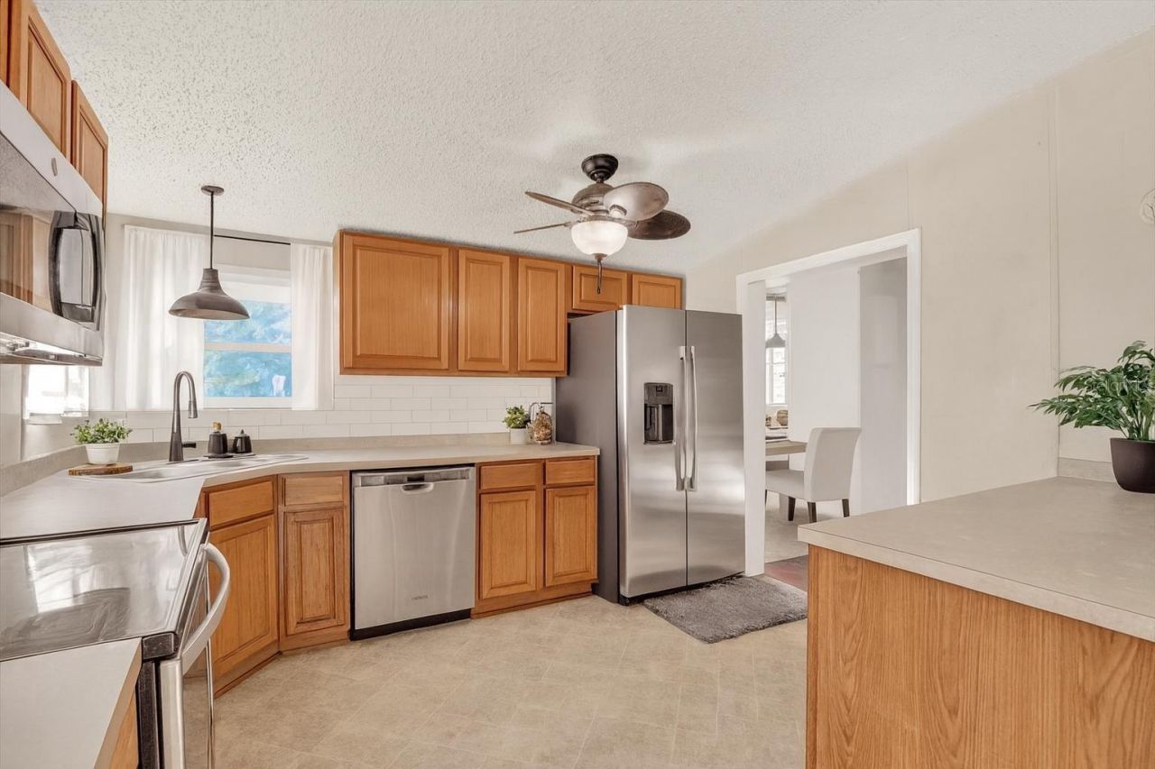 9211 Harney Baptist Church Road, Tampa, FL 33637 Photo