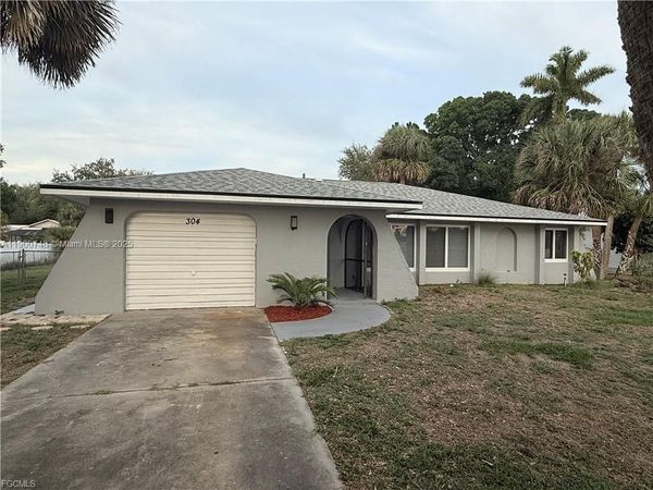 304 N Ave, Lehigh Acres, FL 33936