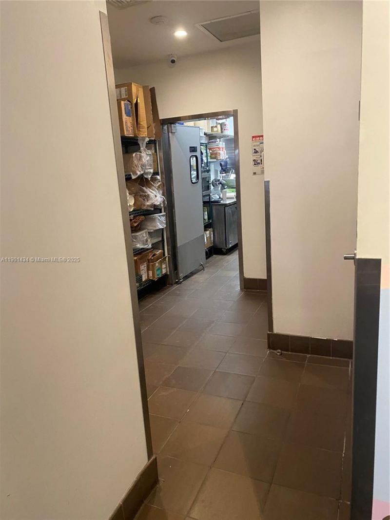 142 Giralda Avenue, Coral Gables, FL 33134 Photo