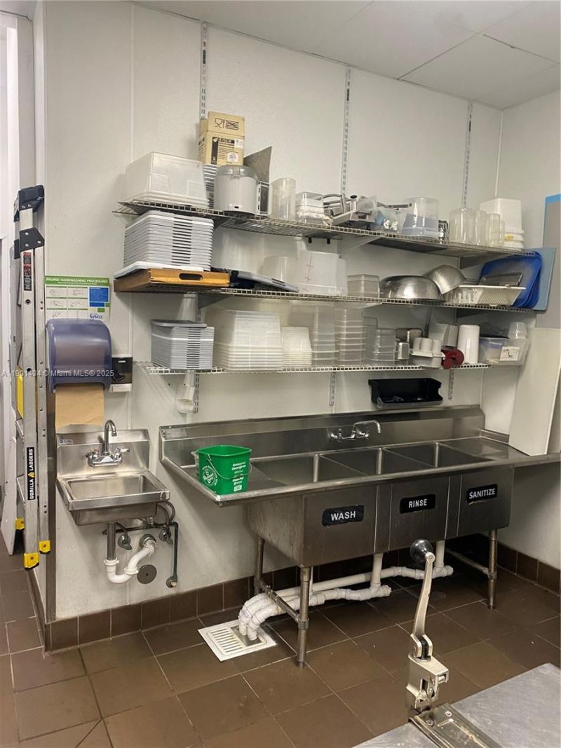 142 Giralda Avenue, Coral Gables, FL 33134 Photo