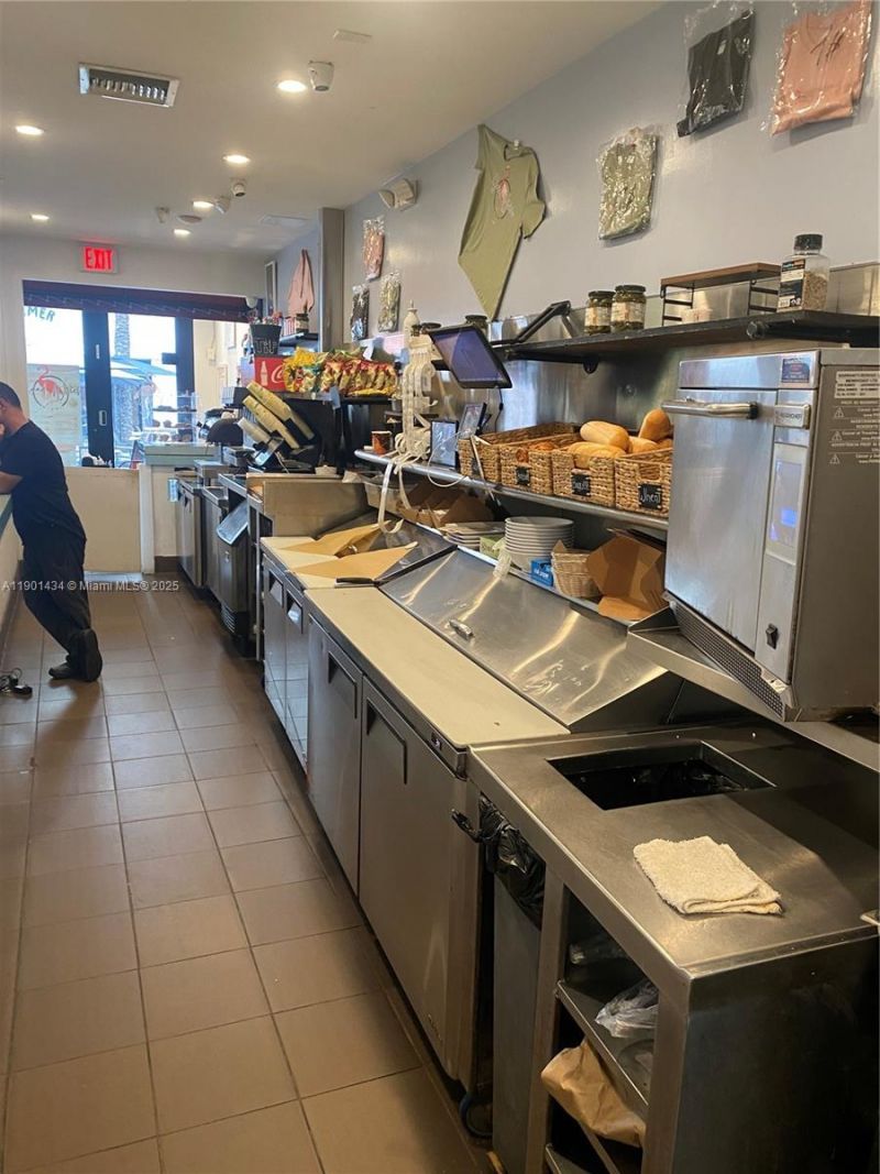 142 Giralda Avenue, Coral Gables, FL 33134 Photo