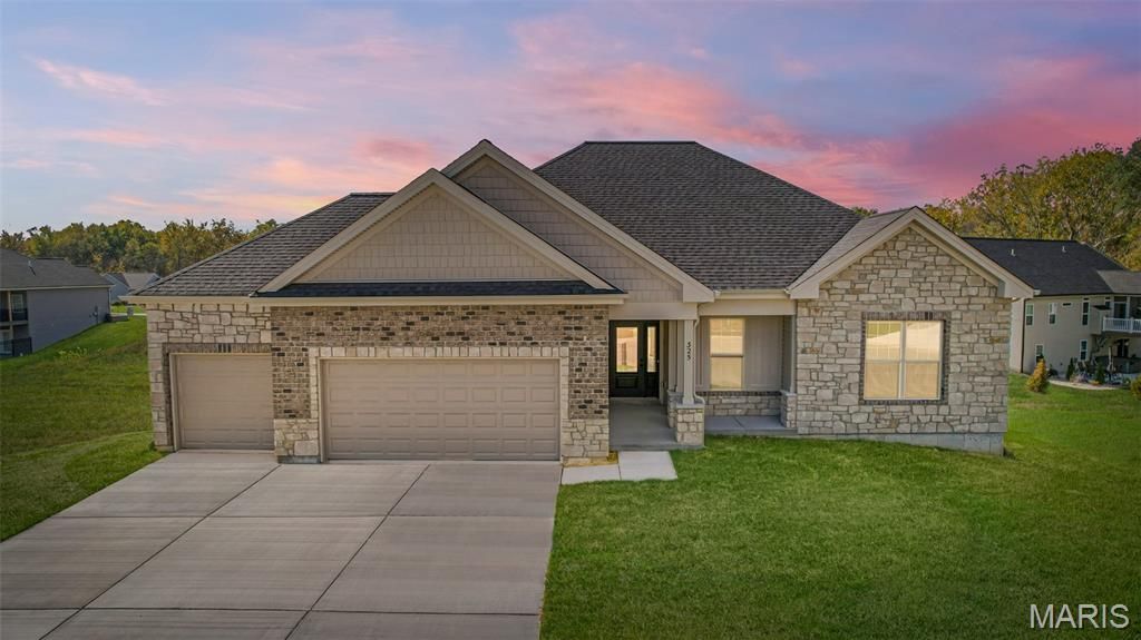 96 Fiddlers Close, Washington, MO 63090 Main Photo