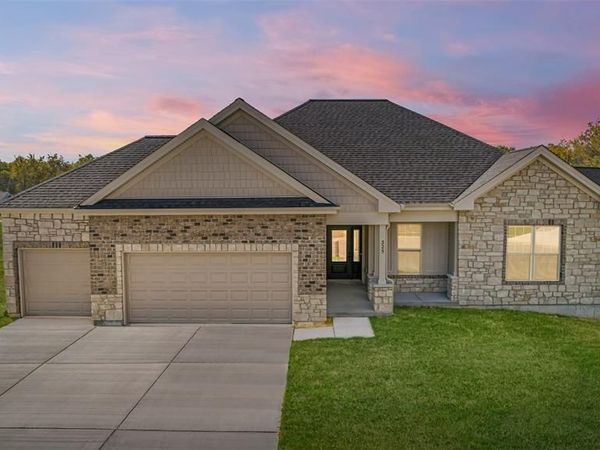 96 Fiddlers Close, Washington, MO 63090