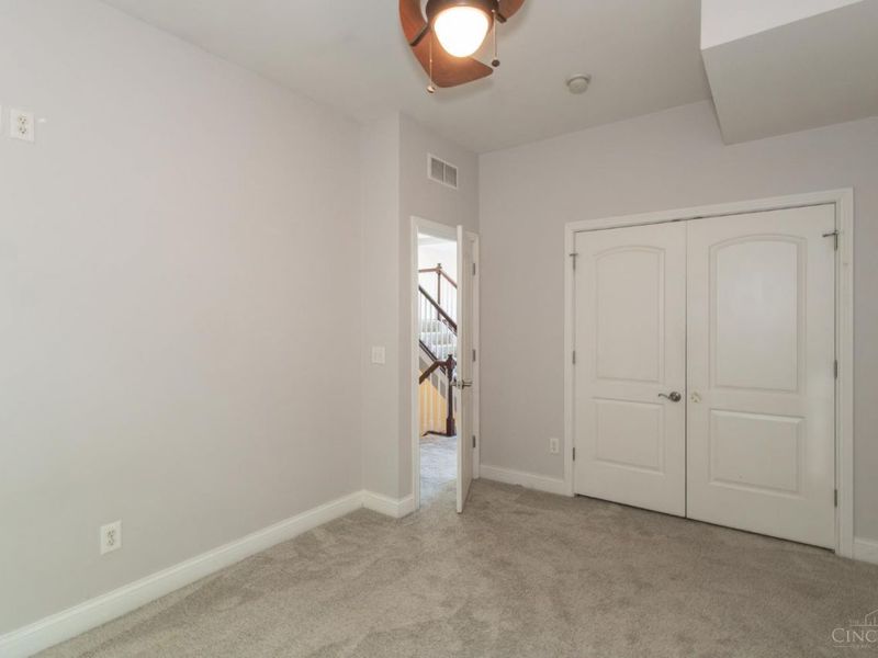 1238 Elsinore Avenue, Cincinnati, OH 45202 Photo 27
