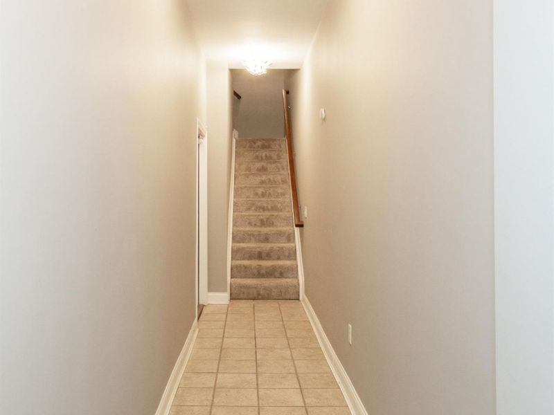 1238 Elsinore Avenue, Cincinnati, OH 45202 Photo 4