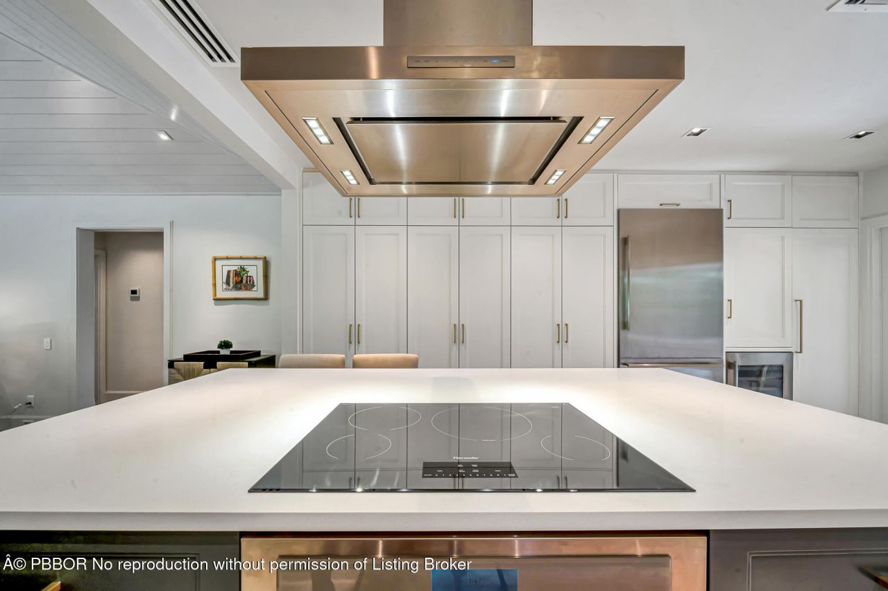 300 Barcelona Road, West Palm Beach, FL 33401 Photo