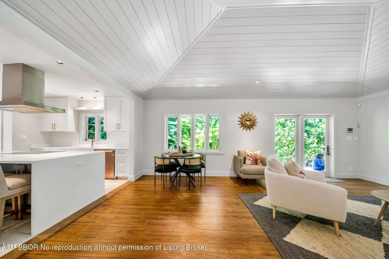 300 Barcelona Road, West Palm Beach, FL 33401 Photo