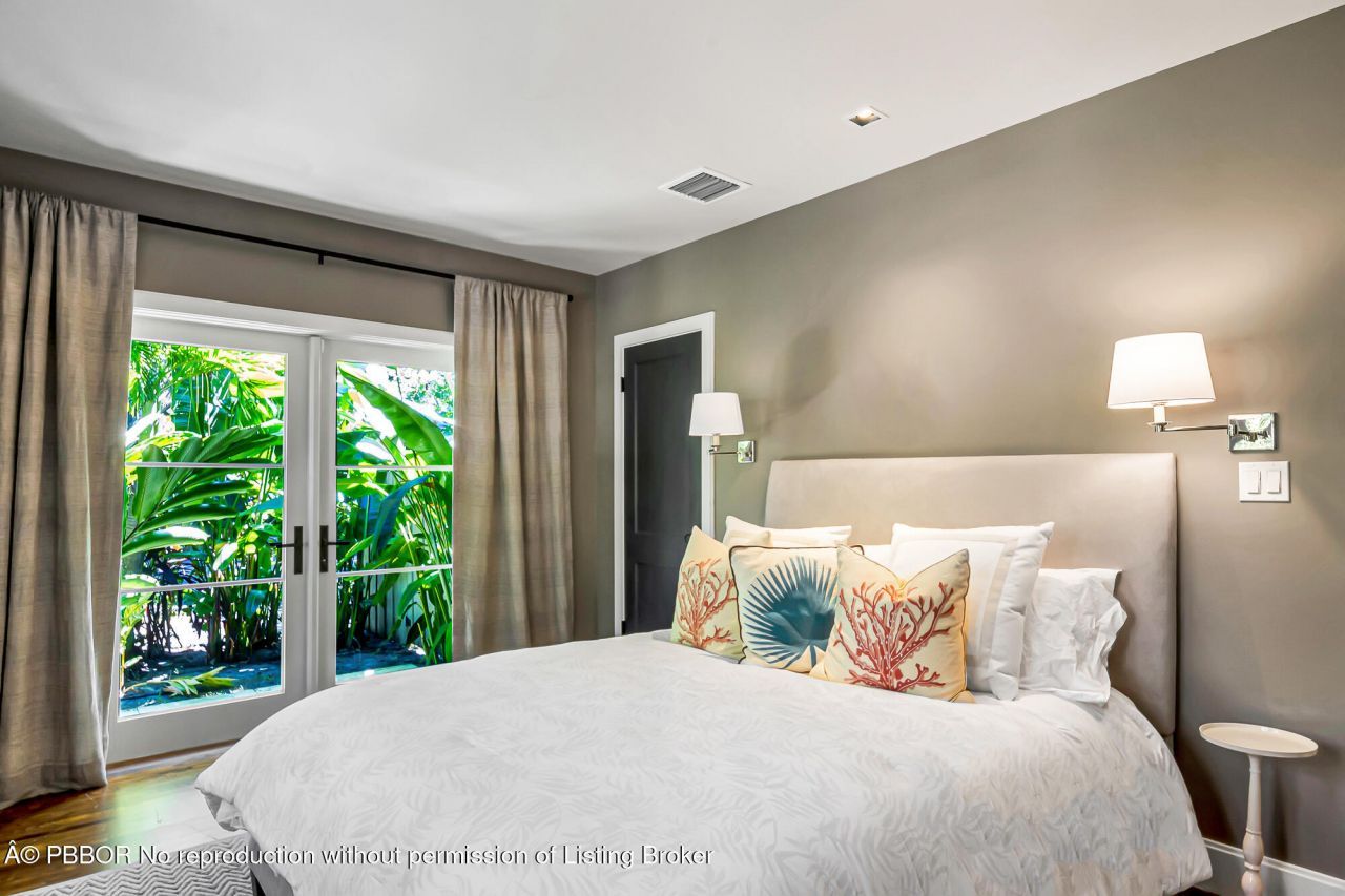 300 Barcelona Road, West Palm Beach, FL 33401 Photo