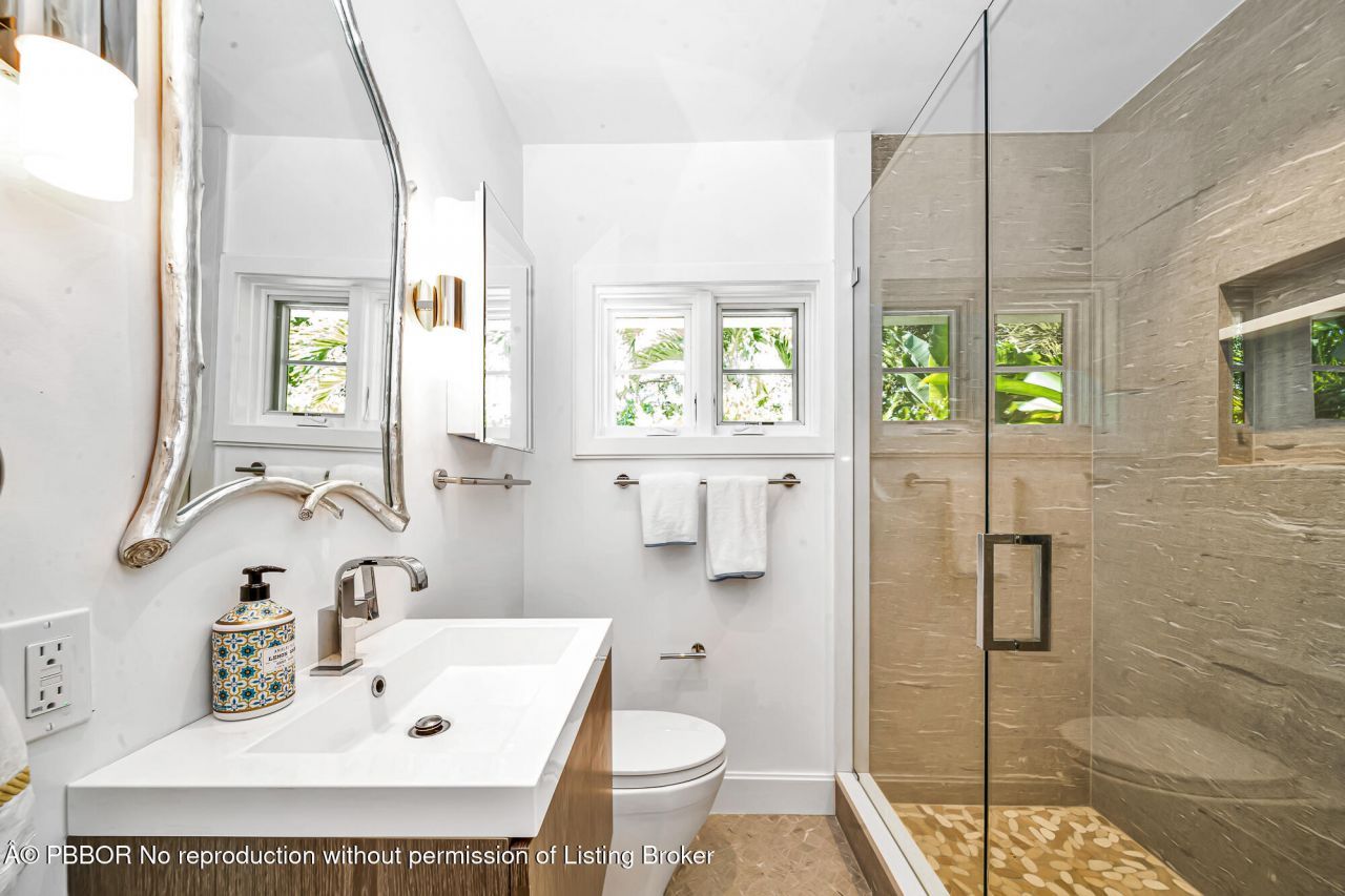 300 Barcelona Road, West Palm Beach, FL 33401 Photo