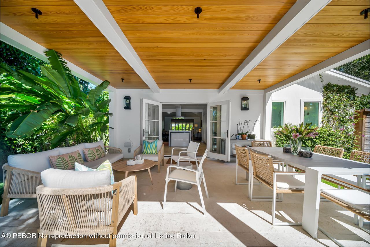 300 Barcelona Road, West Palm Beach, FL 33401 Photo