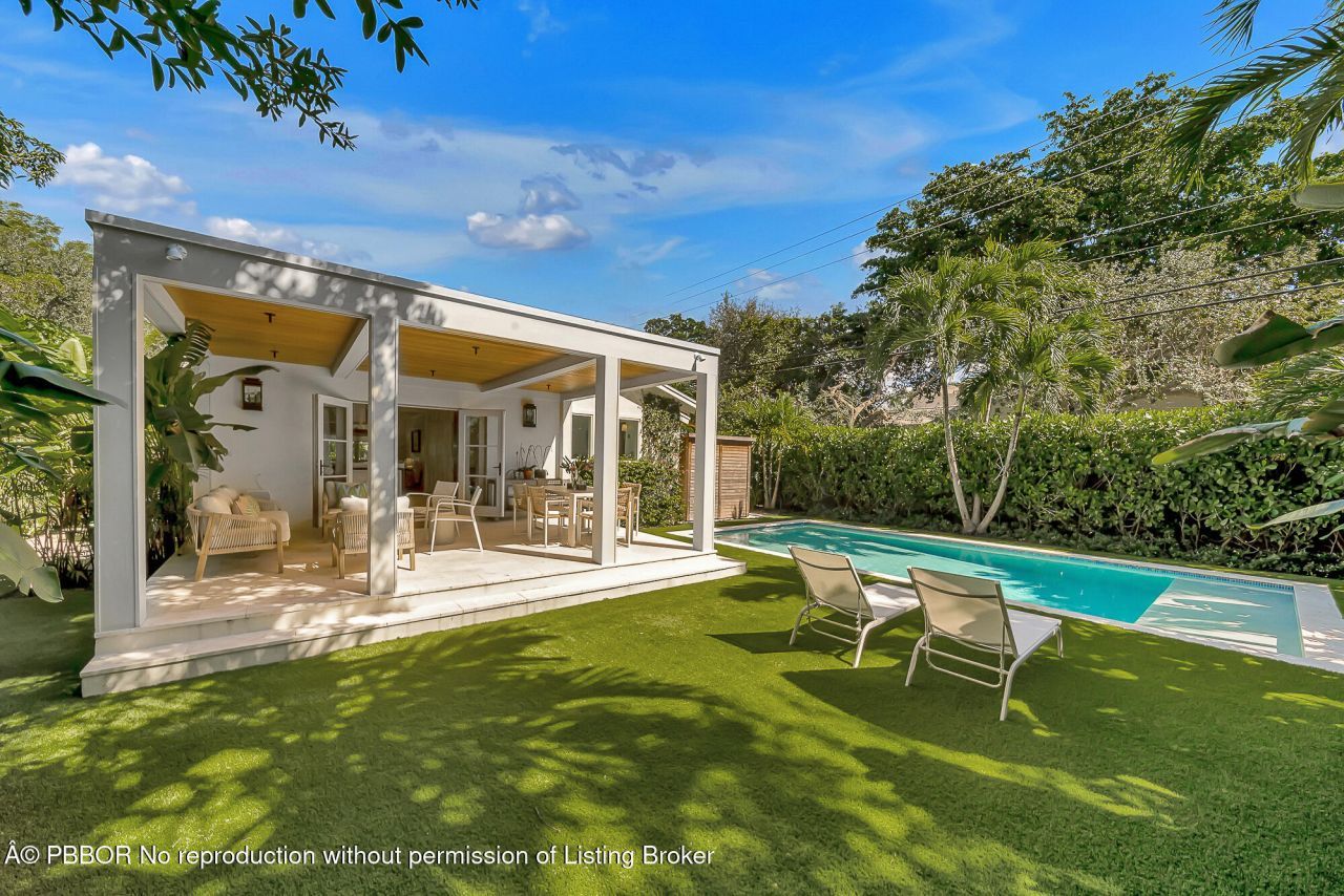 300 Barcelona Road, West Palm Beach, FL 33401 Photo