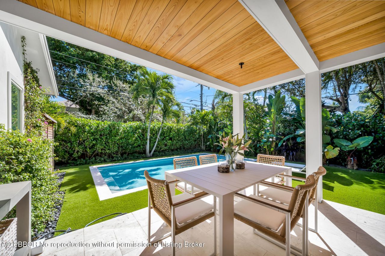 300 Barcelona Road, West Palm Beach, FL 33401 Photo