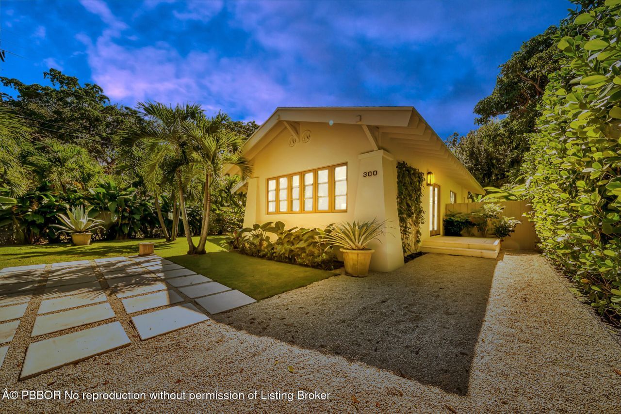 300 Barcelona Road, West Palm Beach, FL 33401 Photo