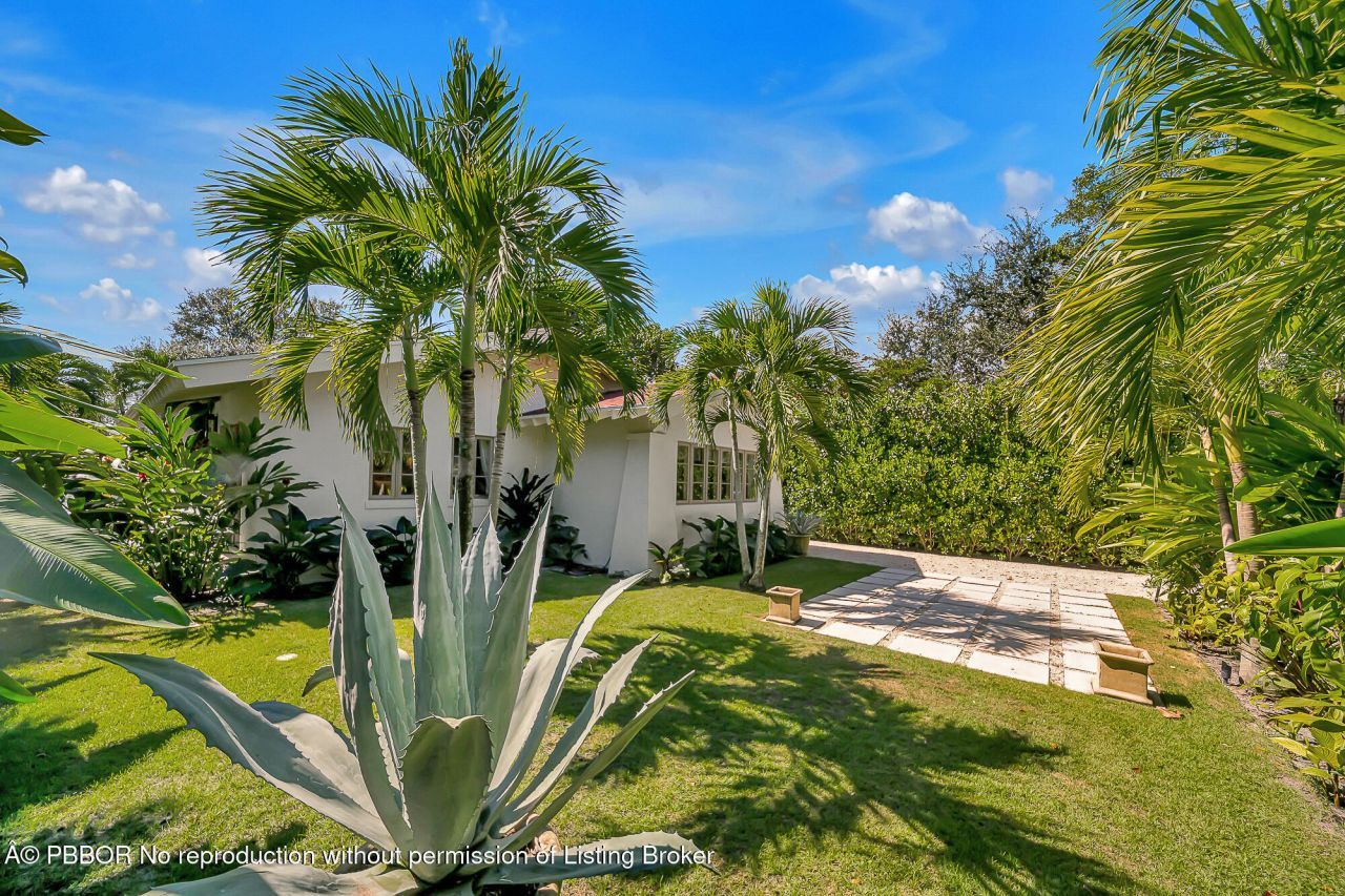 300 Barcelona Road, West Palm Beach, FL 33401 Photo