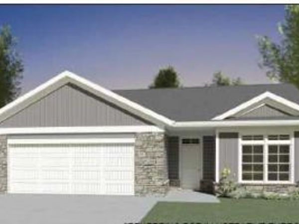 4060 49th Avenue S, Fargo, ND 58104