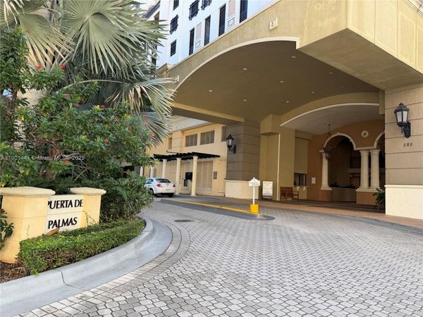 888 S Douglas Rd, Unit 917, Coral Gables, FL 33134