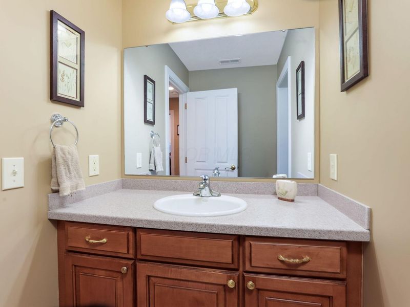 256 Pinehurst Drive, Granville, OH 43023 Photo 32
