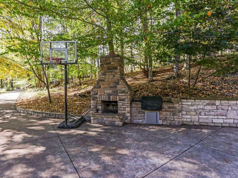 256 Pinehurst Drive, Granville, OH 43023 Photo 8