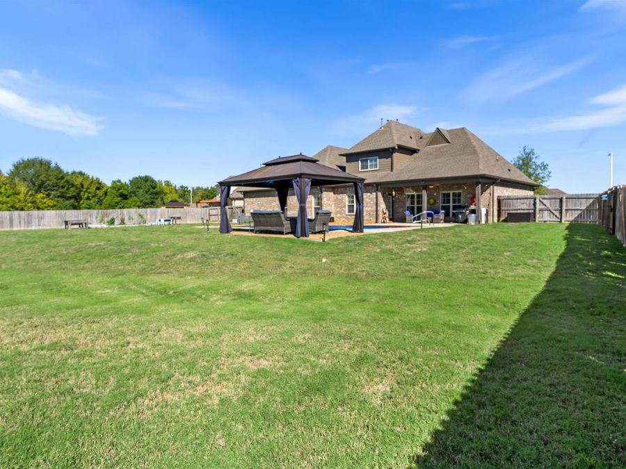 Property Image 32
