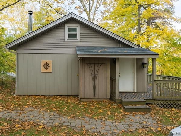 1632 Woodfield Street, Ortonville Vlg, MI 48462