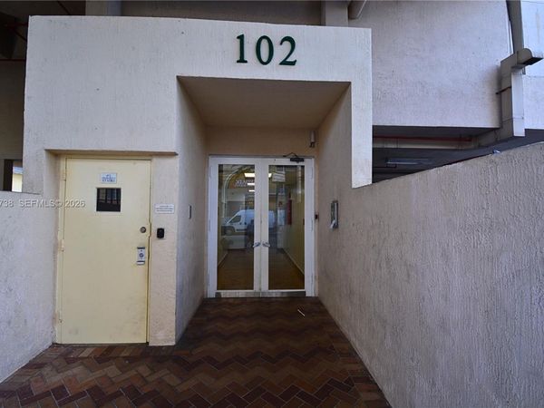 102 SW 6th Ave, Unit 501, Miami, FL 33130